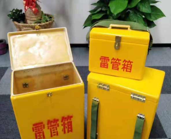 西华玻璃钢雷管箱有哪些特点